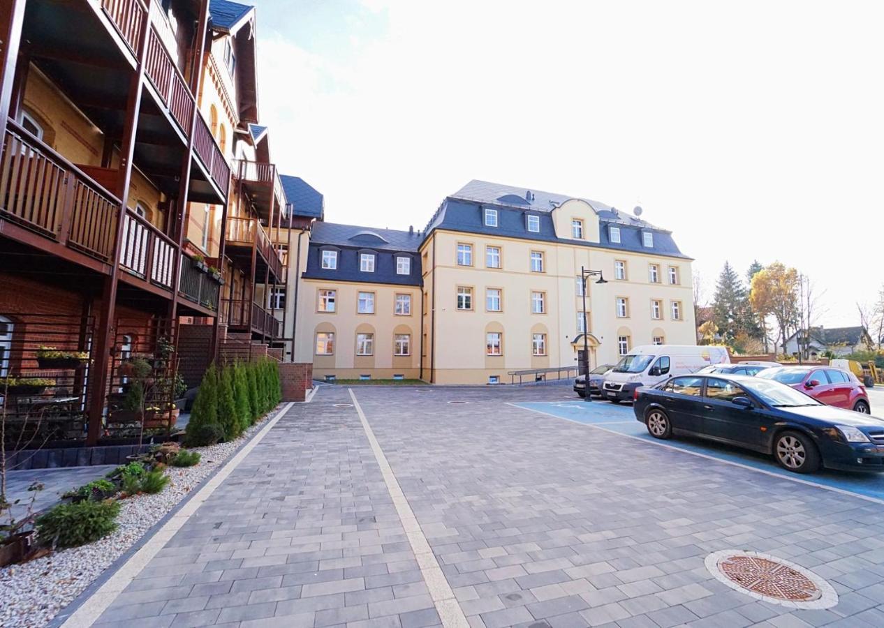 Apartamenty Everysky - Mickiewicza 30 Jelenia Góra Buitenkant foto